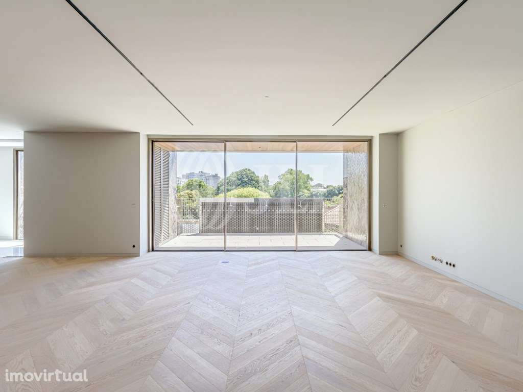 Apartamento T3 com garagem no Porto - Grande imagem: 3/29