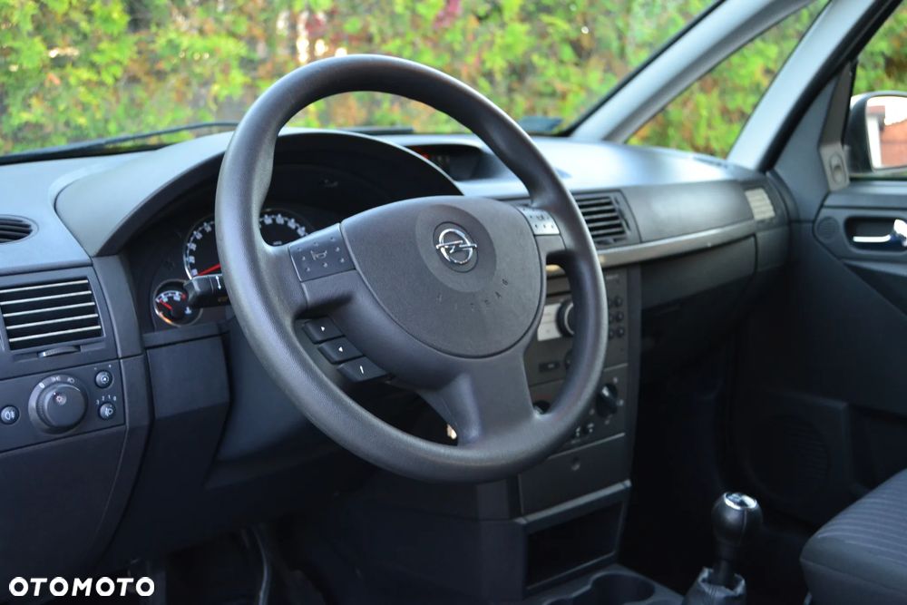 Opel Meriva 1.6 Cosmo - 27
