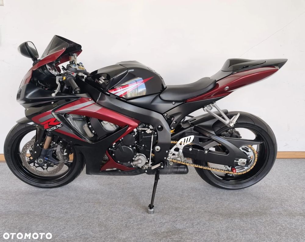 Suzuki GSX-R - 11