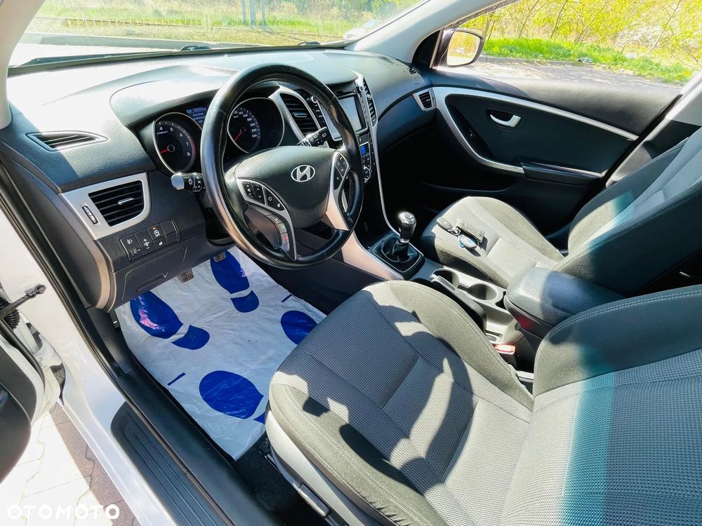 Hyundai i30 blue 1.6 GDI YES Gold - 10