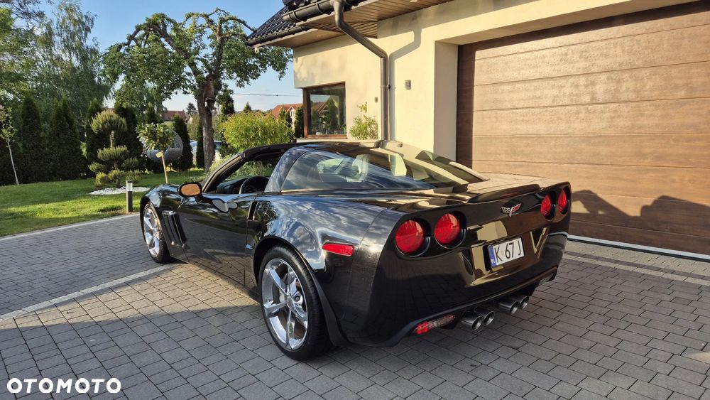 Chevrolet Corvette - 4