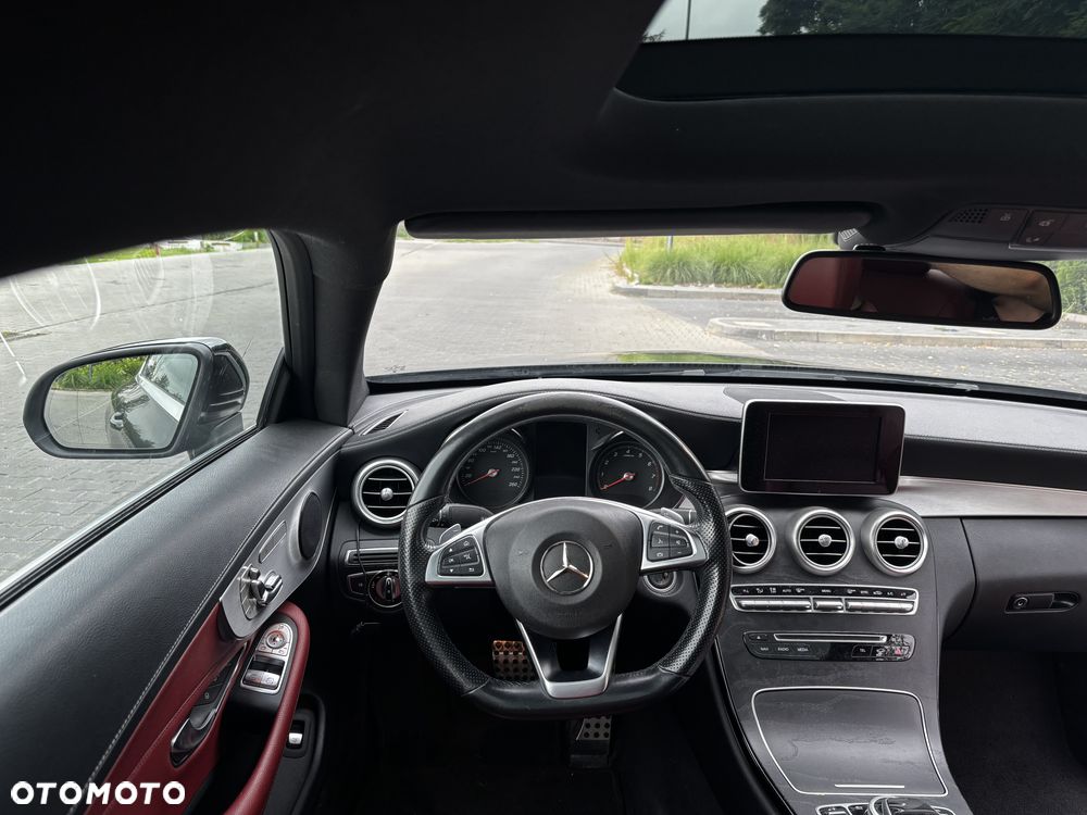 Mercedes-Benz Klasa C 300 7G-TRONIC Edition 1 - 34