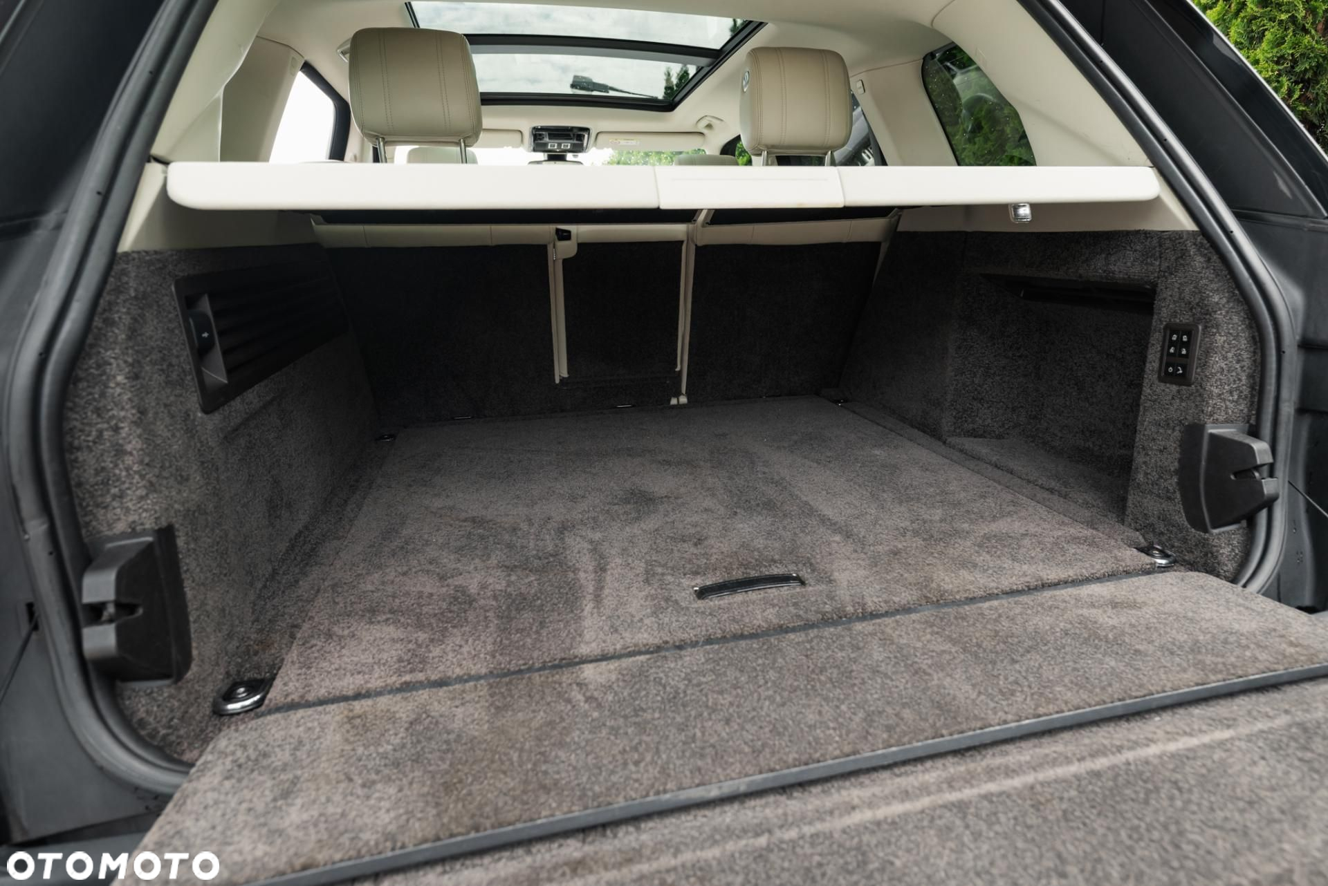 Land Rover Range Rover - 34