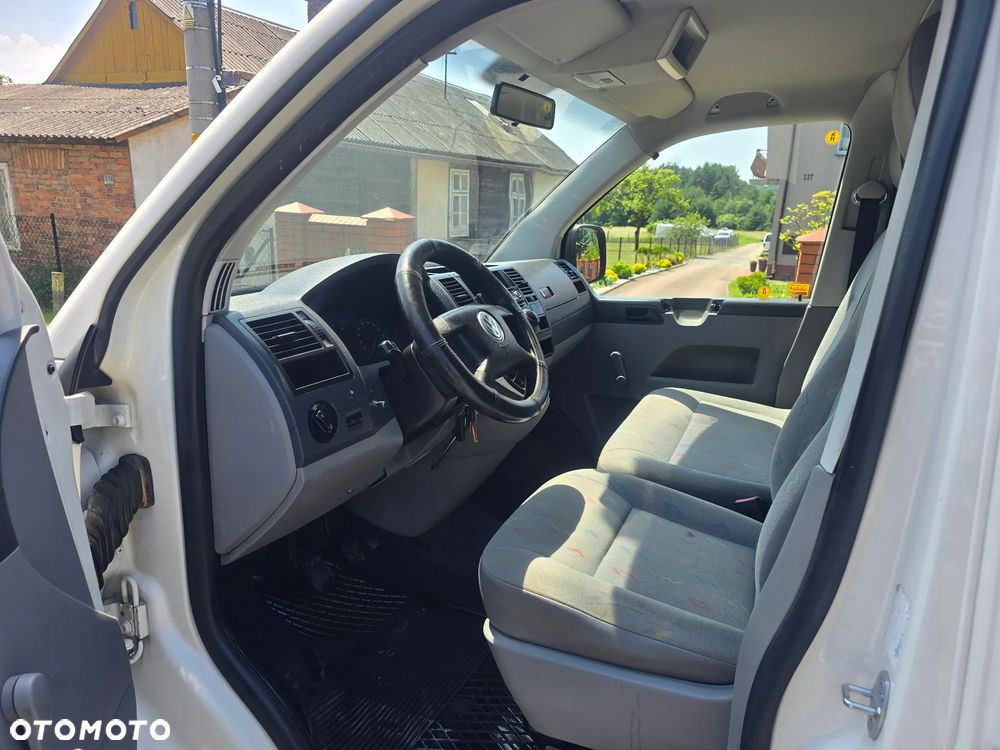 Volkswagen Transporter - 9