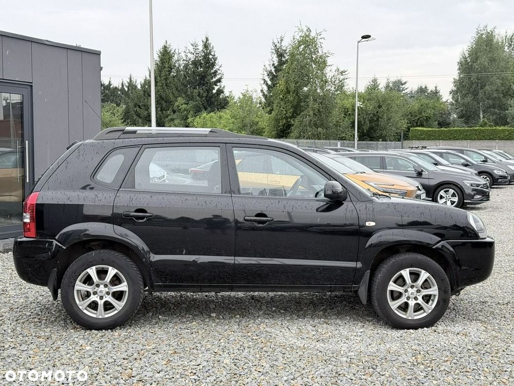 Hyundai Tucson 2.0 Comfort 2WD - 12