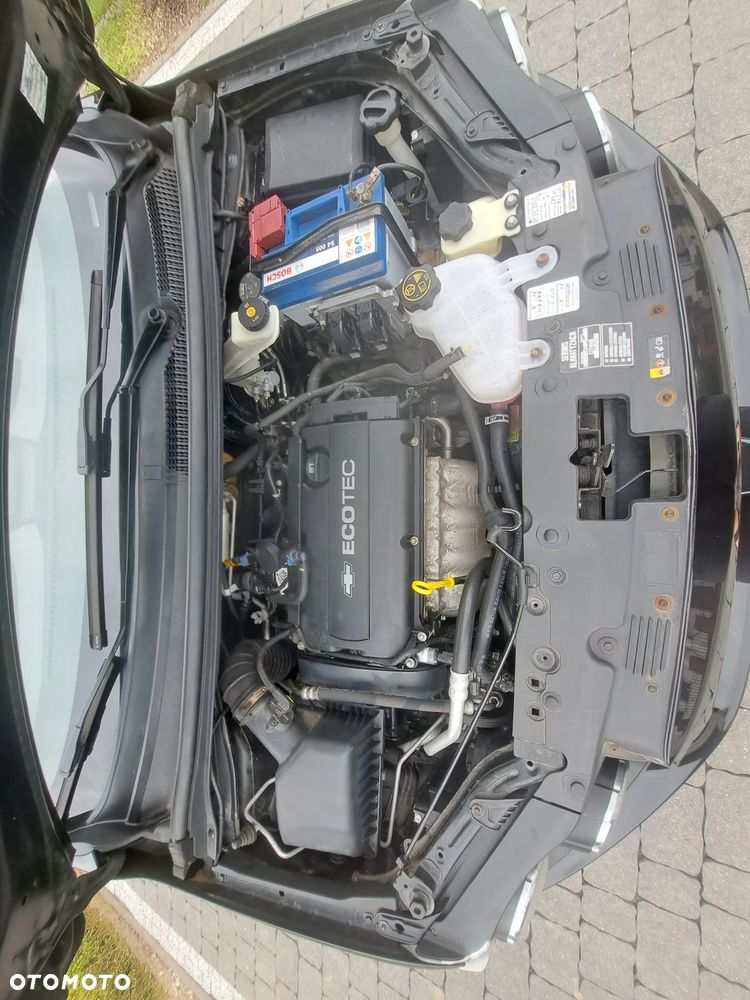 Chevrolet Aveo 1.6 LTZ - 21