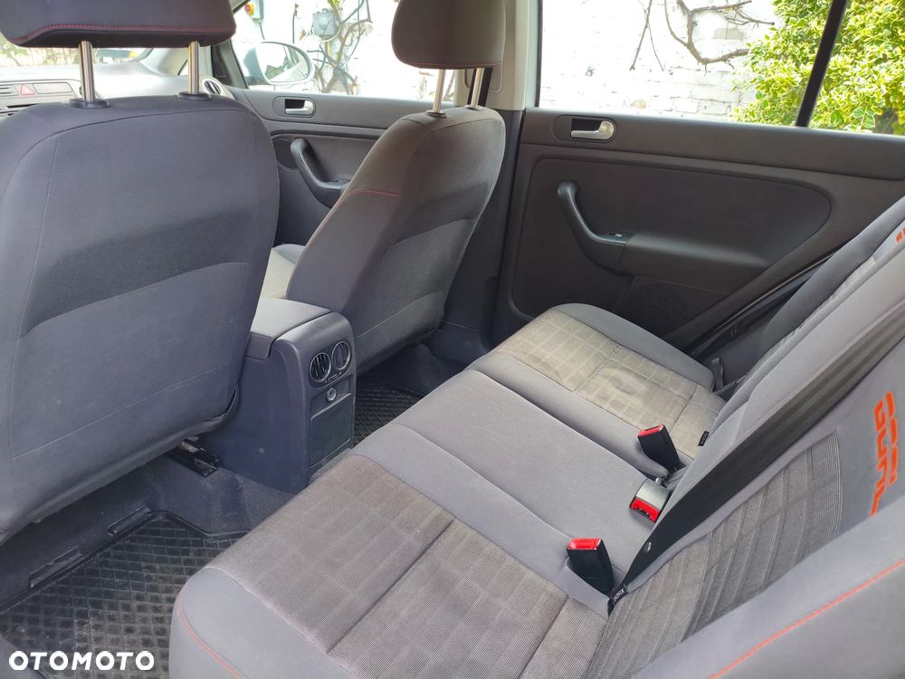 Volkswagen Golf 1.6 Trendline - 15