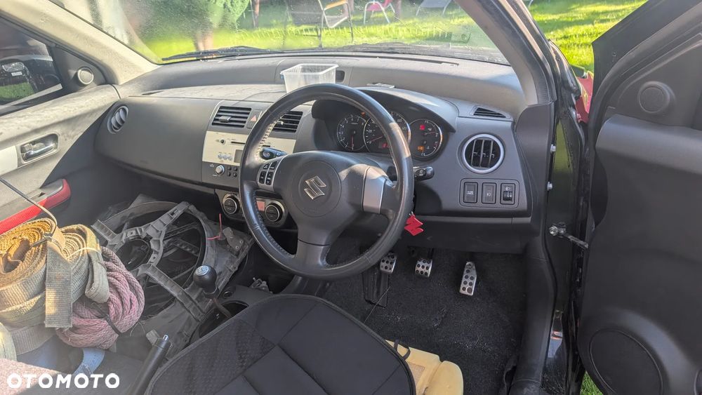Suzuki Swift 1.6 Sport - 4