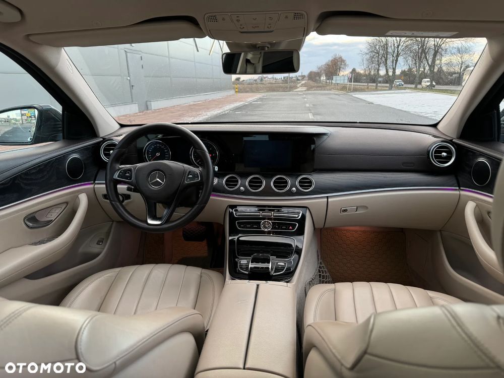 Mercedes-Benz Klasa E 220 d Business Edition 9G-TRONIC - 23
