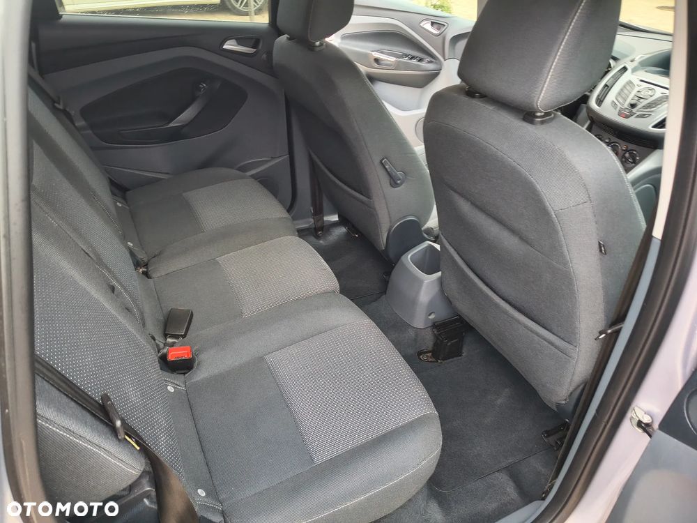 Ford C-MAX - 11