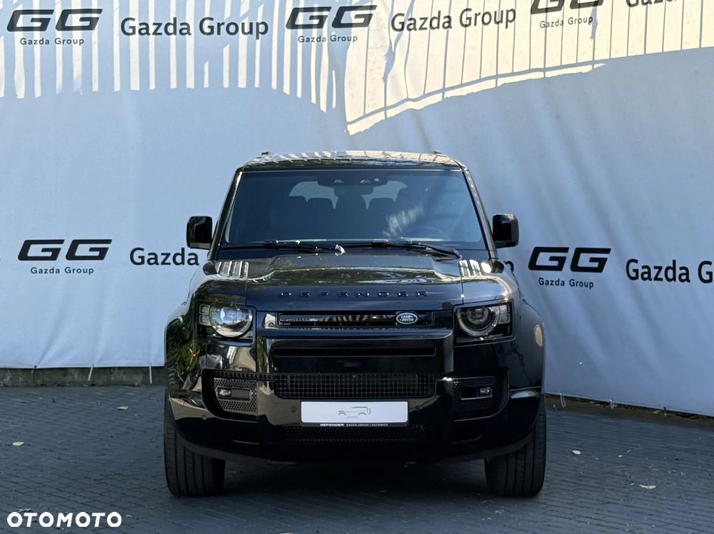 Land Rover Defender 110 D300 X-Dynamic HSE - 11