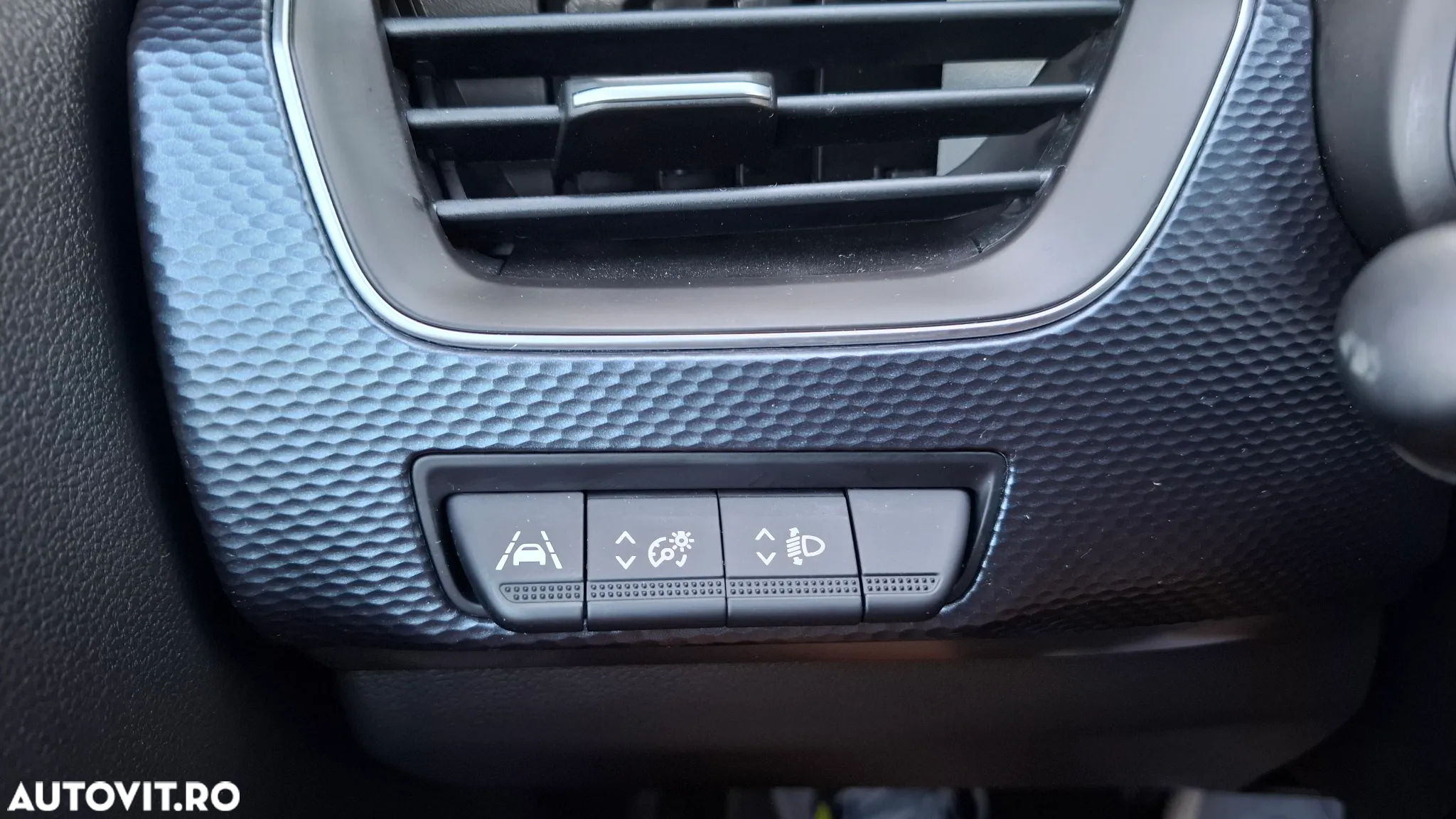Renault Arkana E-TECH Hybrid 145 E-Tech Engineered - 27