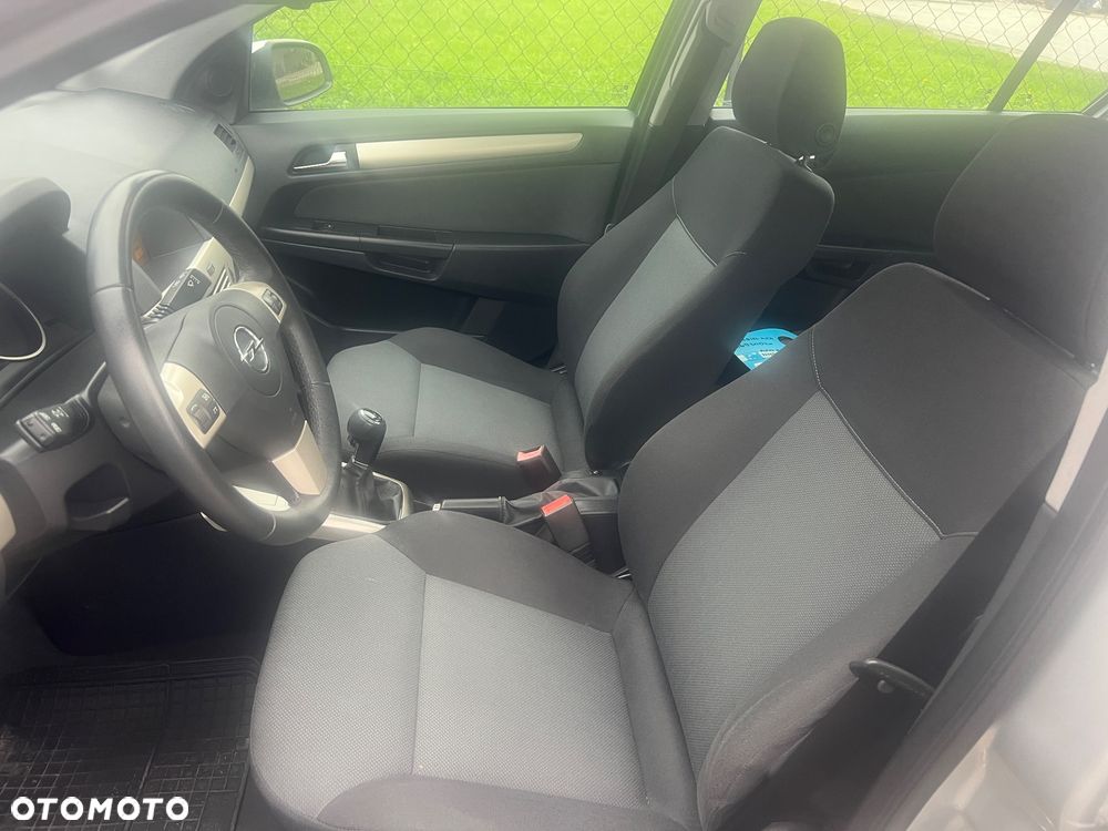 Opel Astra 1.6 - 12