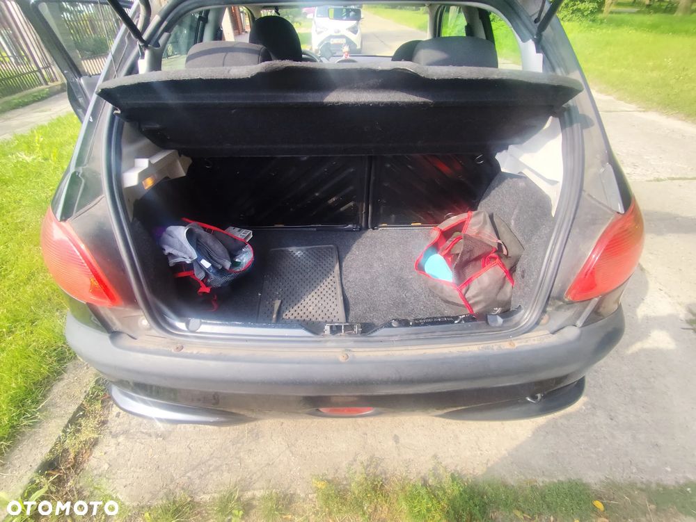 Peugeot 206 - 20