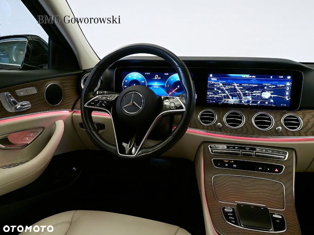 Mercedes-Benz Klasa E 220 d 4-Matic AMG/Avantgarde - 16