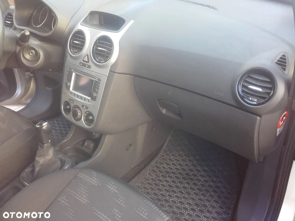 Opel Corsa - 29