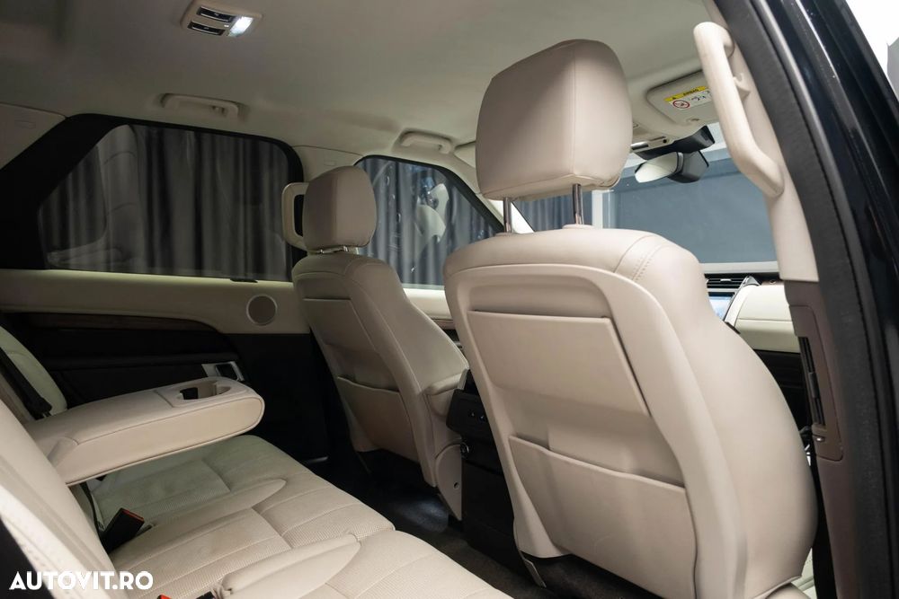 Land Rover Discovery 3.0 L SD6 HSE Luxury - 38