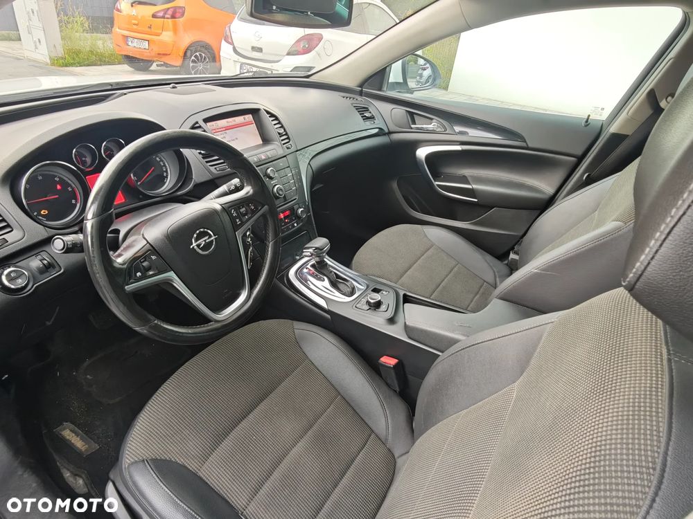 Opel Insignia - 8