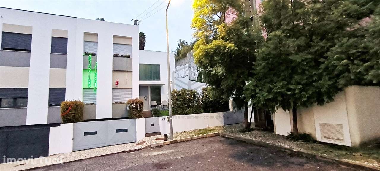 Moradia T5 Venda em Ramada e Caneças,Odivelas - Grande imagem: 2/56