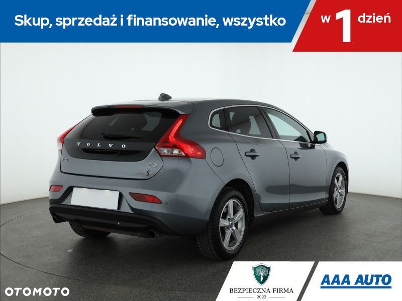 Volvo V40 - 6