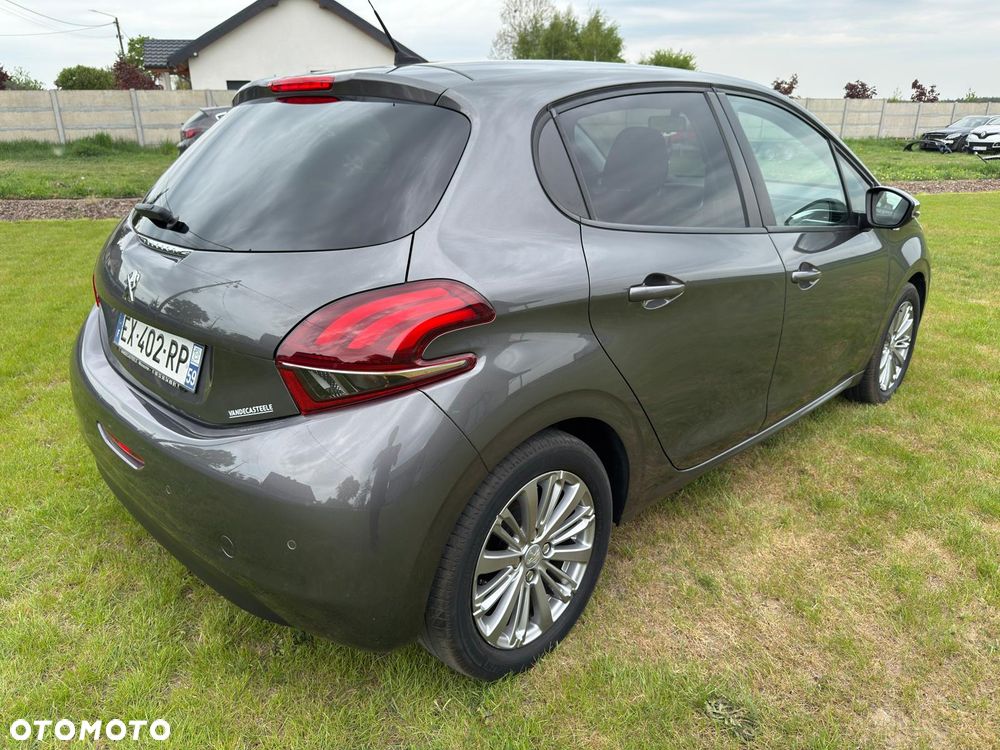 Peugeot 208 PureTech 82 Start & Stop Style - 10