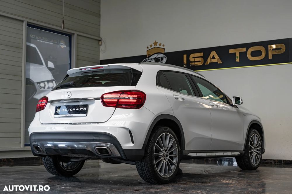 Mercedes-Benz GLA 250 7G-DCT UrbanStyle Edition - 14