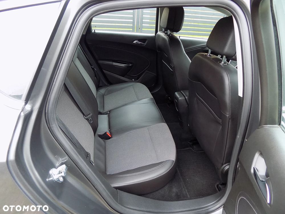 Opel Astra 1.4 Turbo Innovation - 17