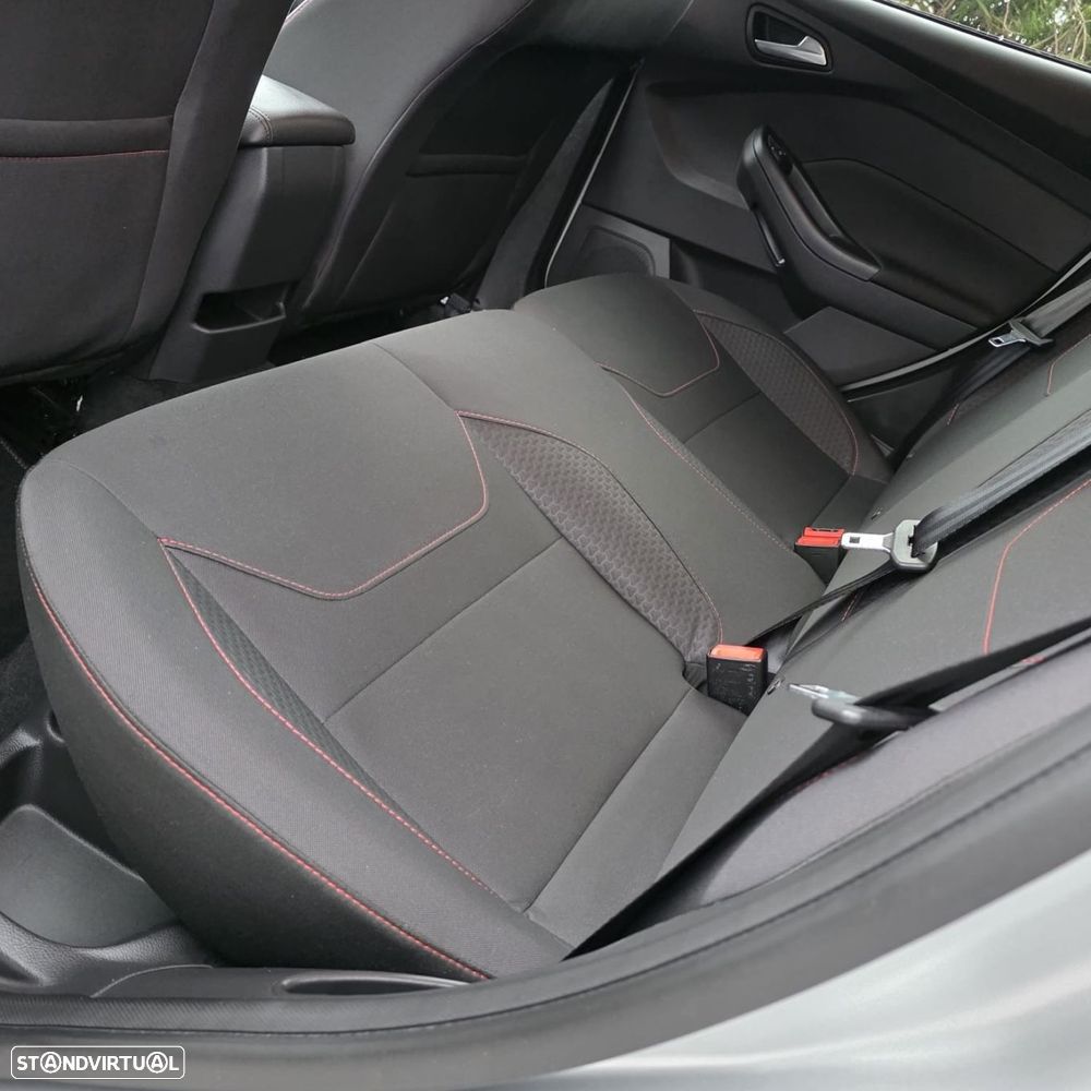 Ford Focus 1.0 EcoBoost ST-Line - 41