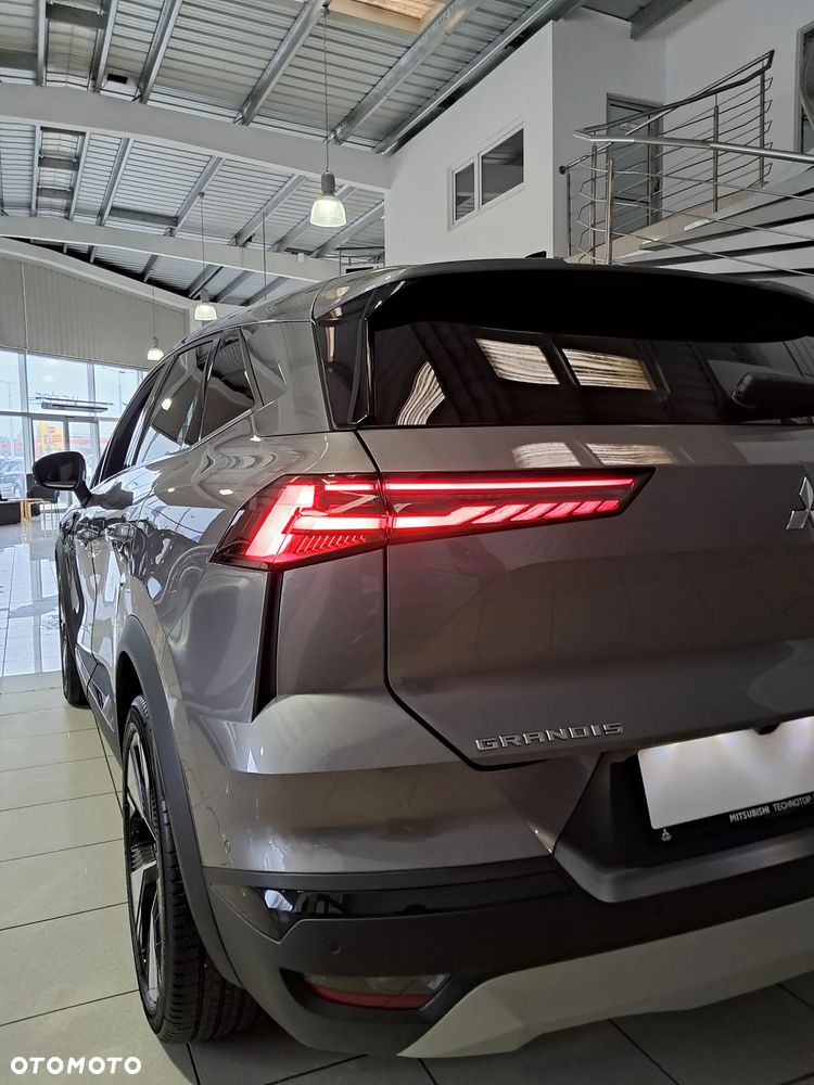 Mitsubishi Grandis 1.3T mHEV Intense Style Cold DCT - 6