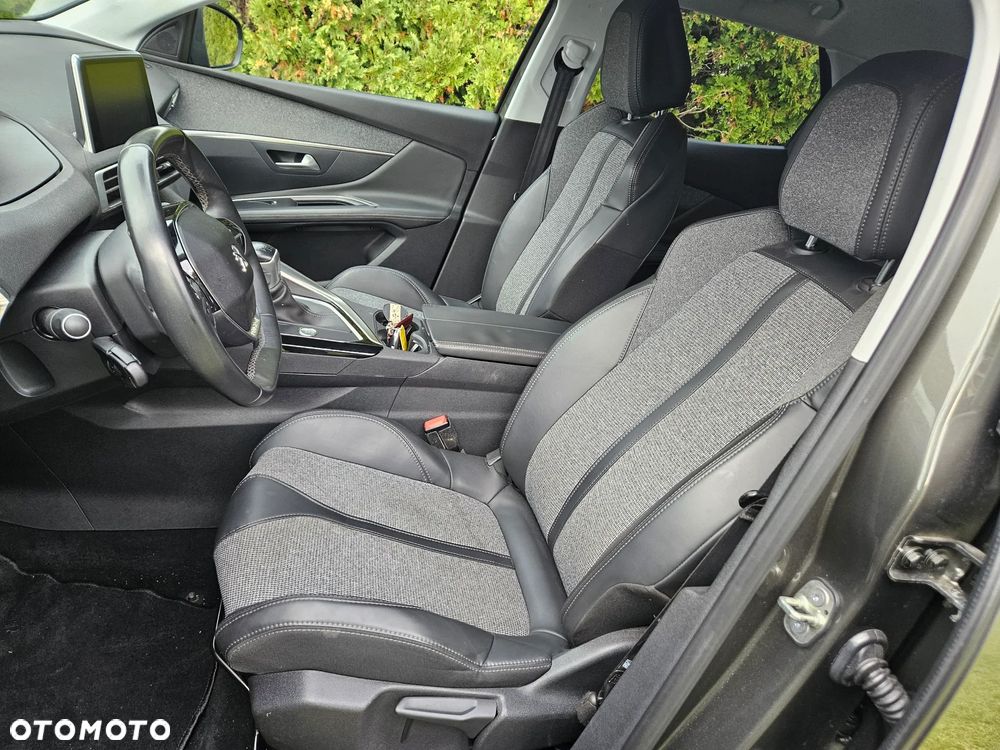 Peugeot 3008 1.2 PureTech Allure S&S - 13