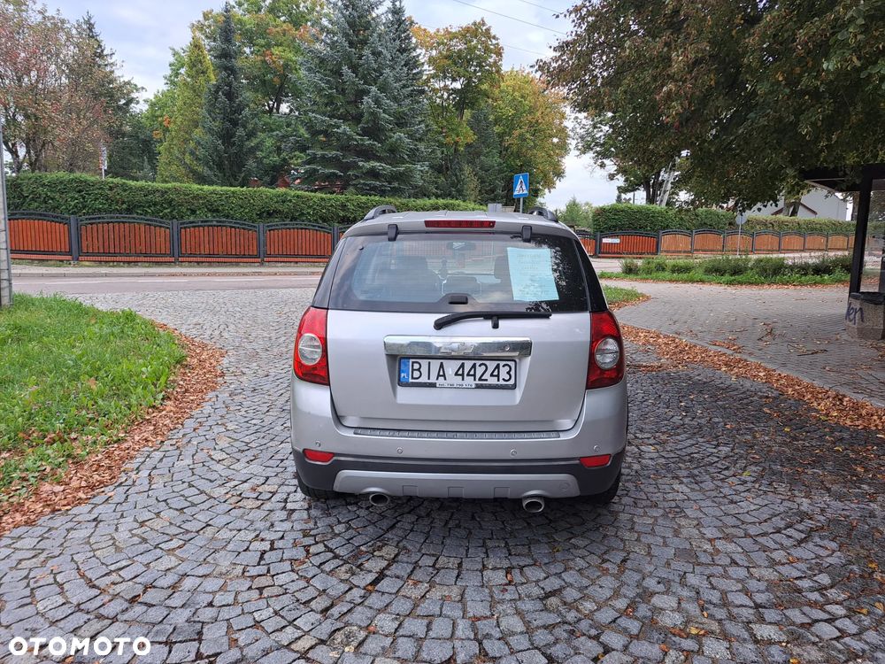 Chevrolet Captiva - 12
