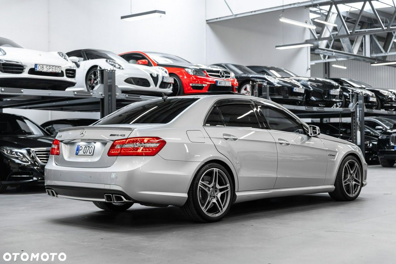 Mercedes-Benz Klasa E 63 AMG AMG Speedshift 7G-MCT - 10