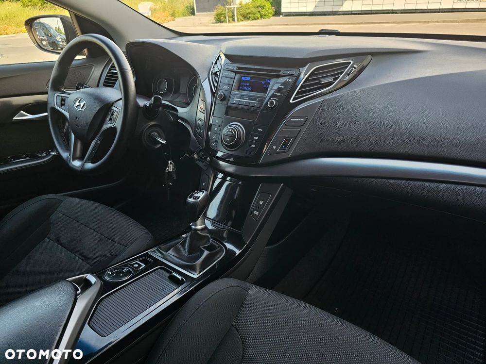 Hyundai i40 Kombi 1.7 CRDi Premium - 15