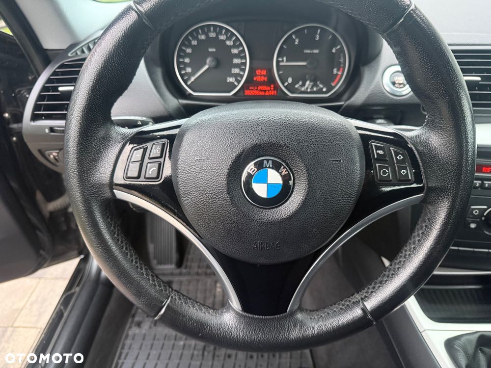 BMW Seria 1 118d - 9