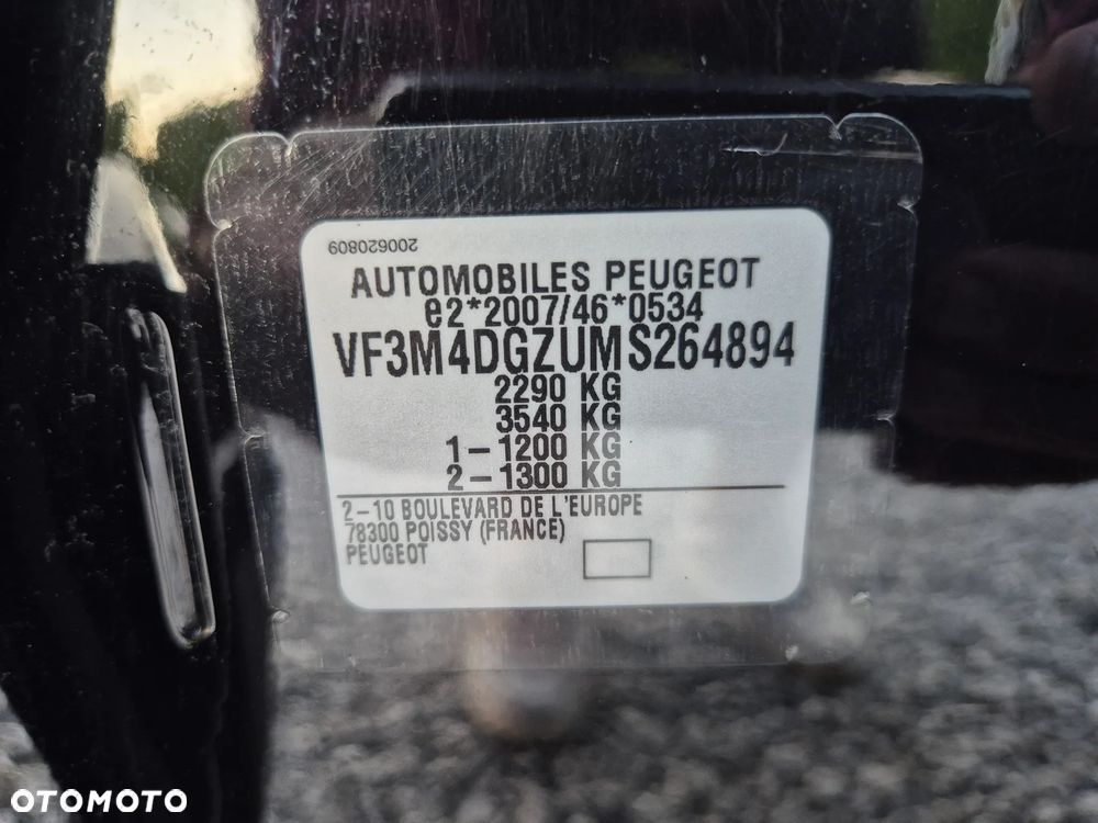 Peugeot 3008 1.6 PureTech Hybrid PHEV Allure Pack S&S EAT8 - 38