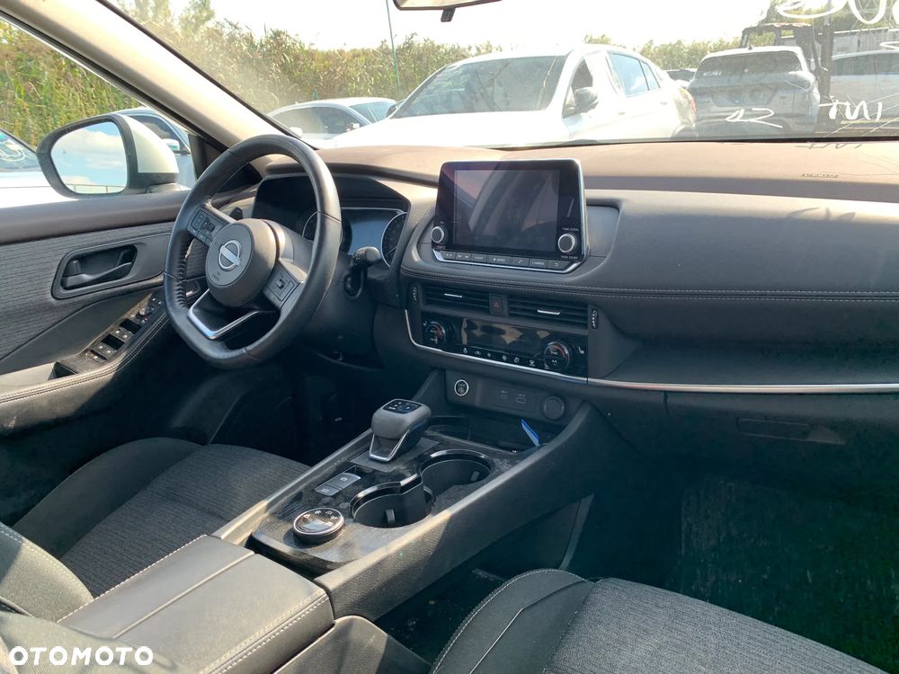 Nissan Rogue - 22
