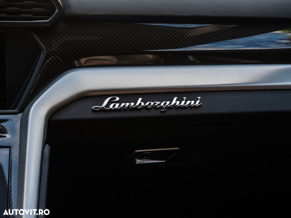 Lamborghini URUS - 18