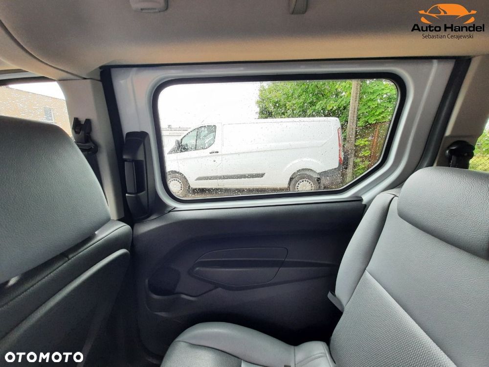 Ford Transit Connect - 36