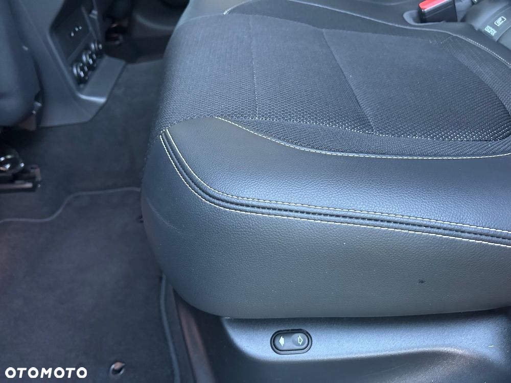 Jaguar F-Pace 2.0 i4P AWD R-Sport - 10