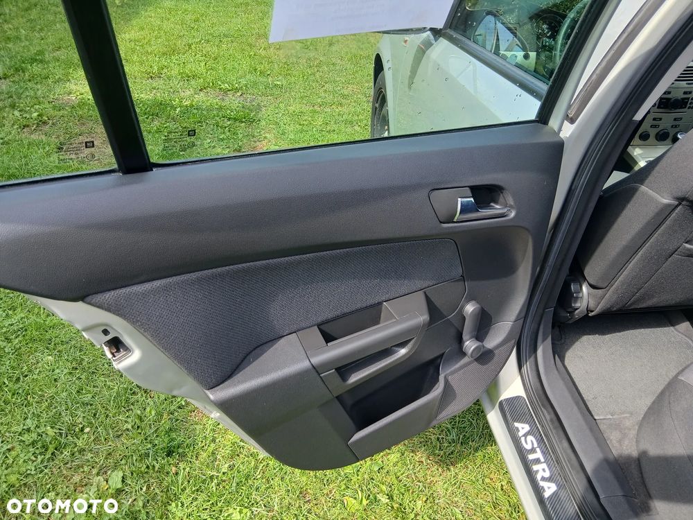 Opel Astra 1.6 Enjoy - 13