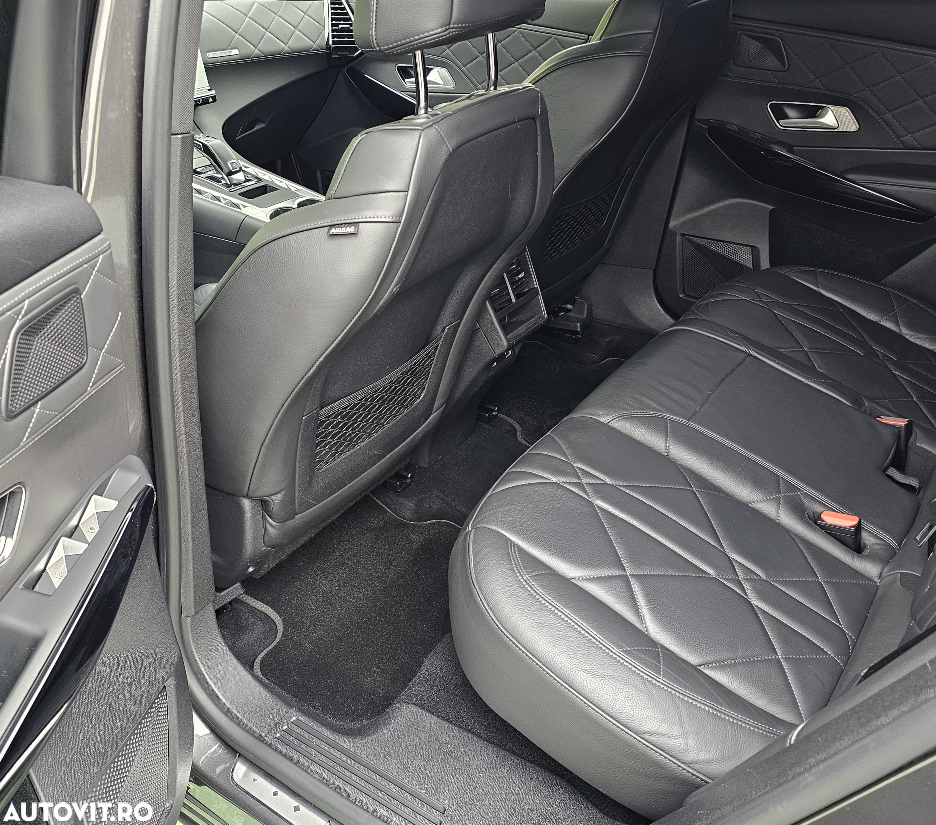 DS Automobiles DS 7 Crossback - 12