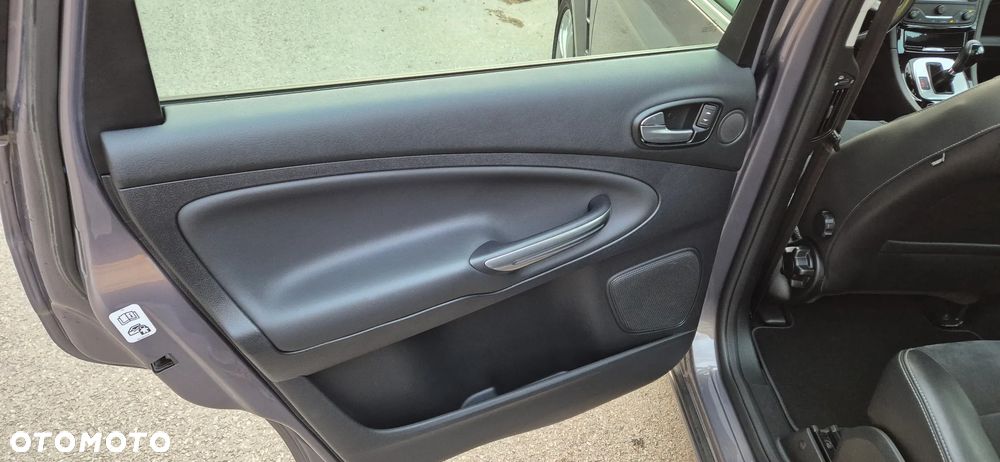 Ford S-Max 2.2 TDCi DPF Durashift-6-tronic Titanium - 23