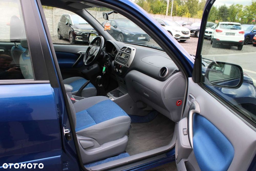 Toyota RAV4 - 28