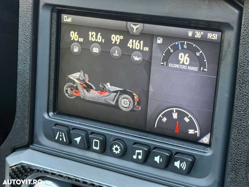 Polaris Slingshot - 13