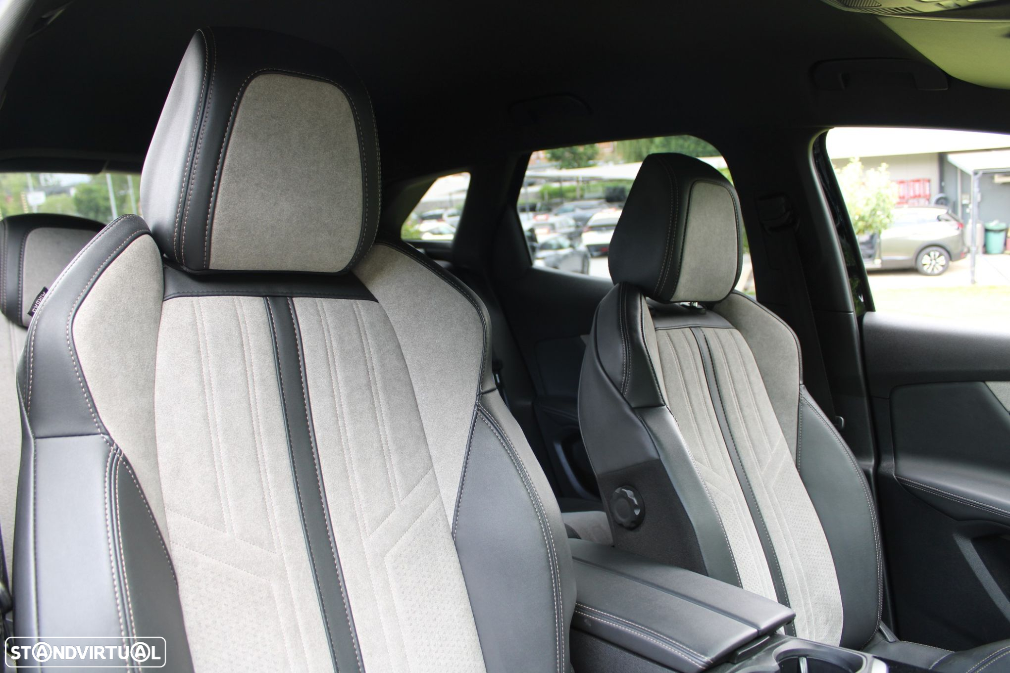 Peugeot 3008 1.6 Hybrid GT e-EAT8 - 28
