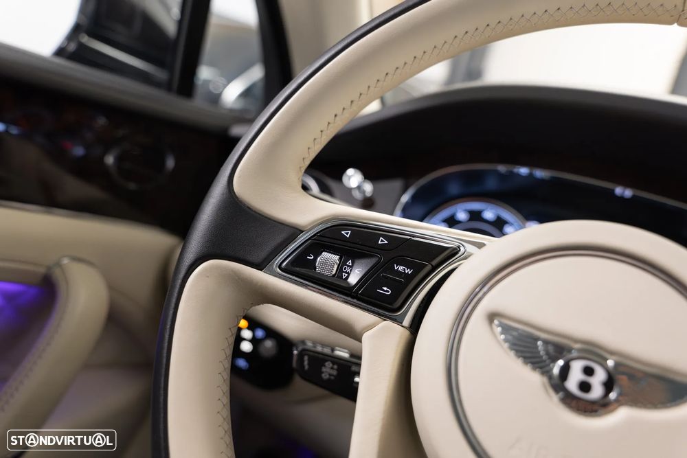 Bentley Bentayga W12 Mulliner - 18