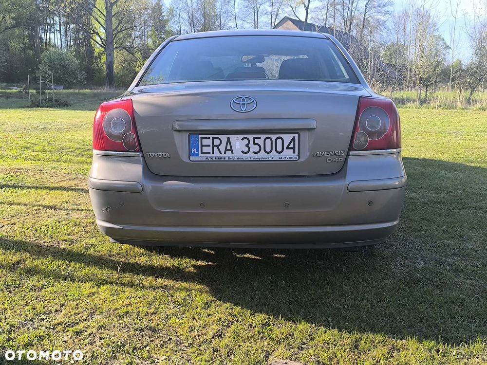 Toyota Avensis 2.0 D-4D Sol - 4