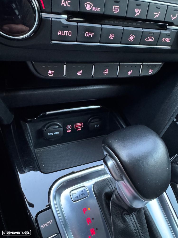 Kia Ceed 1.4 T-GDI TX+SRF 7DCT - 46