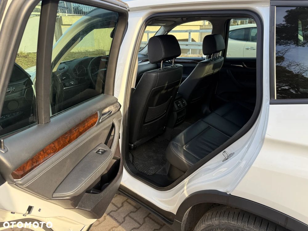 BMW X3 28i xDrive - 6