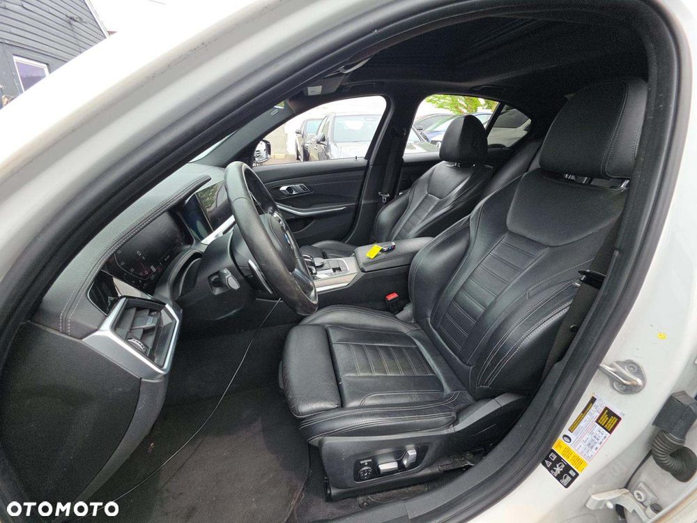 BMW Seria 3 M340i xDrive - 6